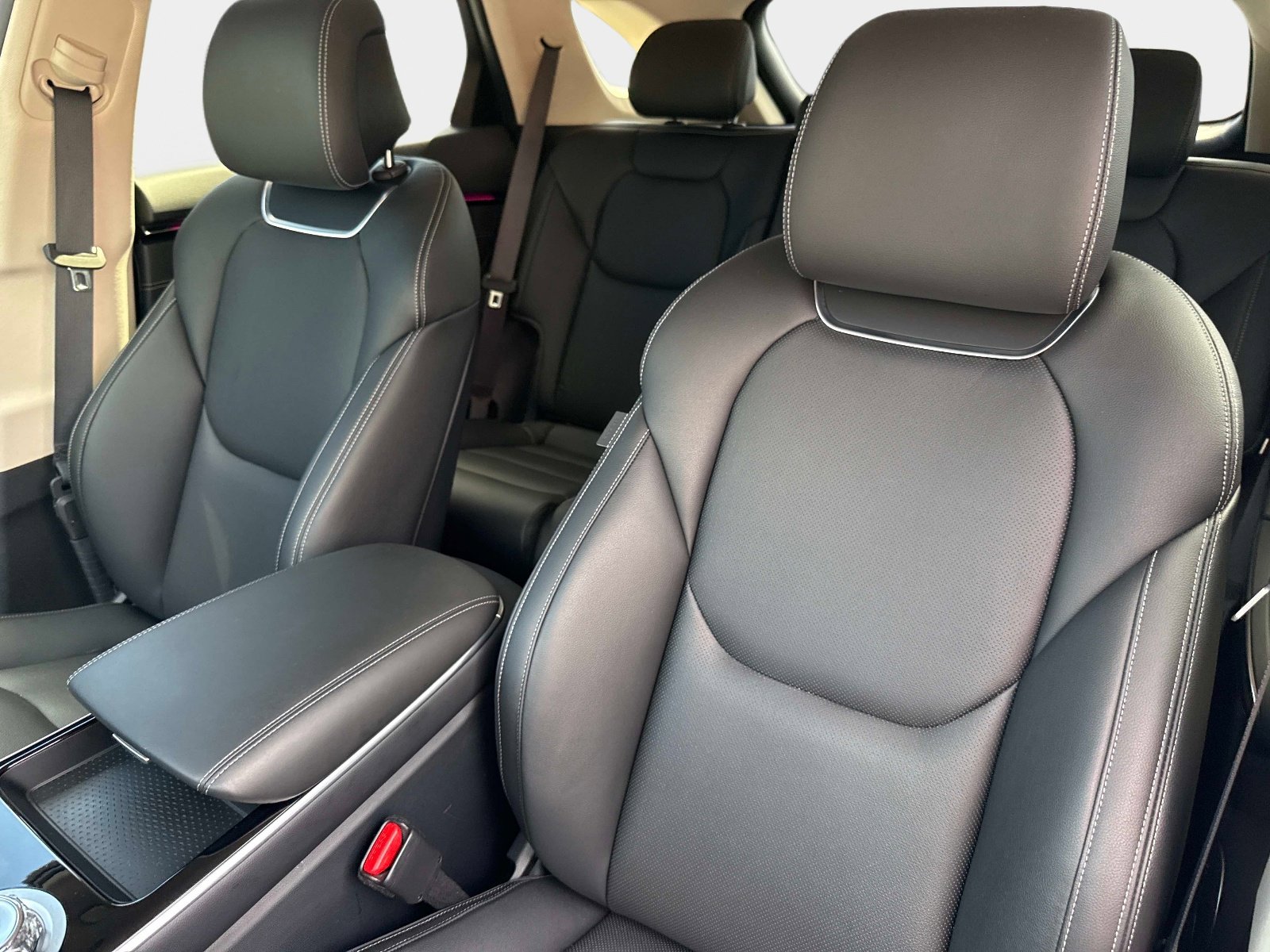 Used 2026 Genesis GV70 2.5T image 41