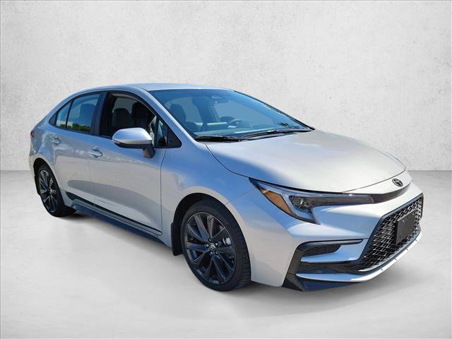 Used 2026 Toyota Corolla SE FWD image 3