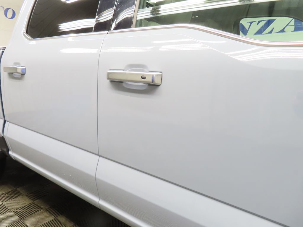Used 2025 Ford F350 Platinum w/ Platinum Plus Package AWD/4WD image 36