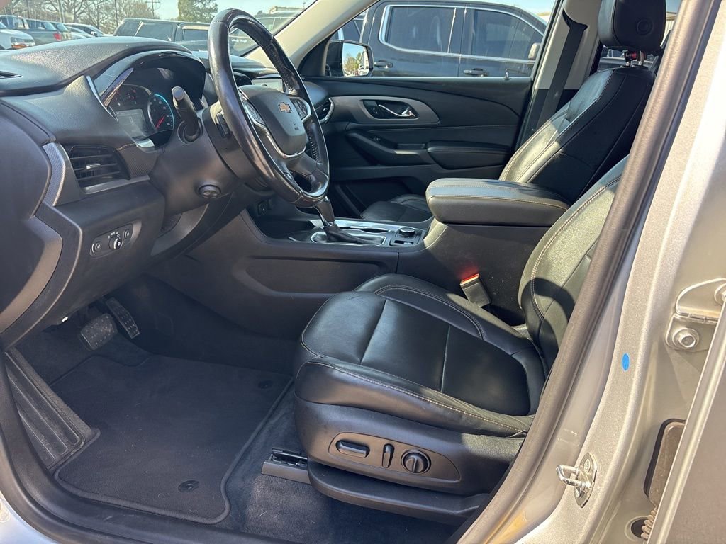 Used 2019 Chevrolet Traverse Premier w/ Redline Edition image 23