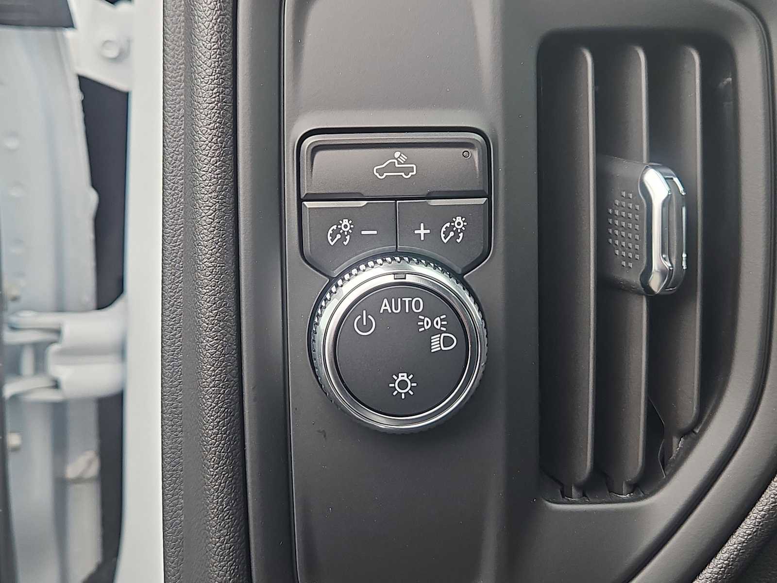 Used 2025 GMC Sierra 1500 Pro w/ Trailering Package image 16