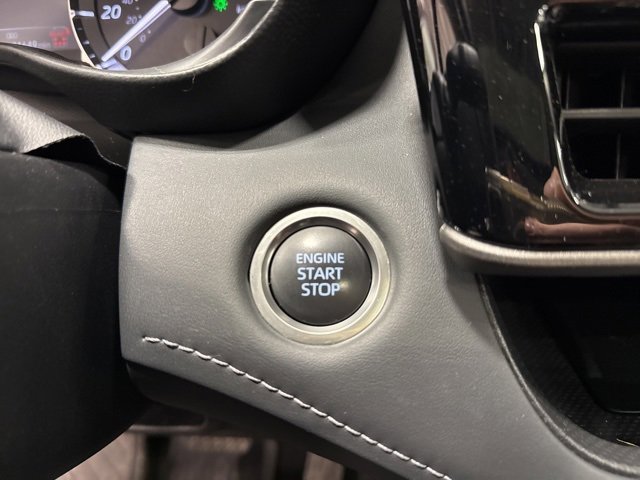 Certified 2024 Toyota Highlander XLE image 25