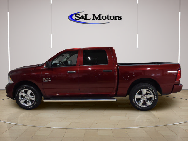 Used 2019 RAM 1500 Express w/ Express Value Package AWD/4WD image 4
