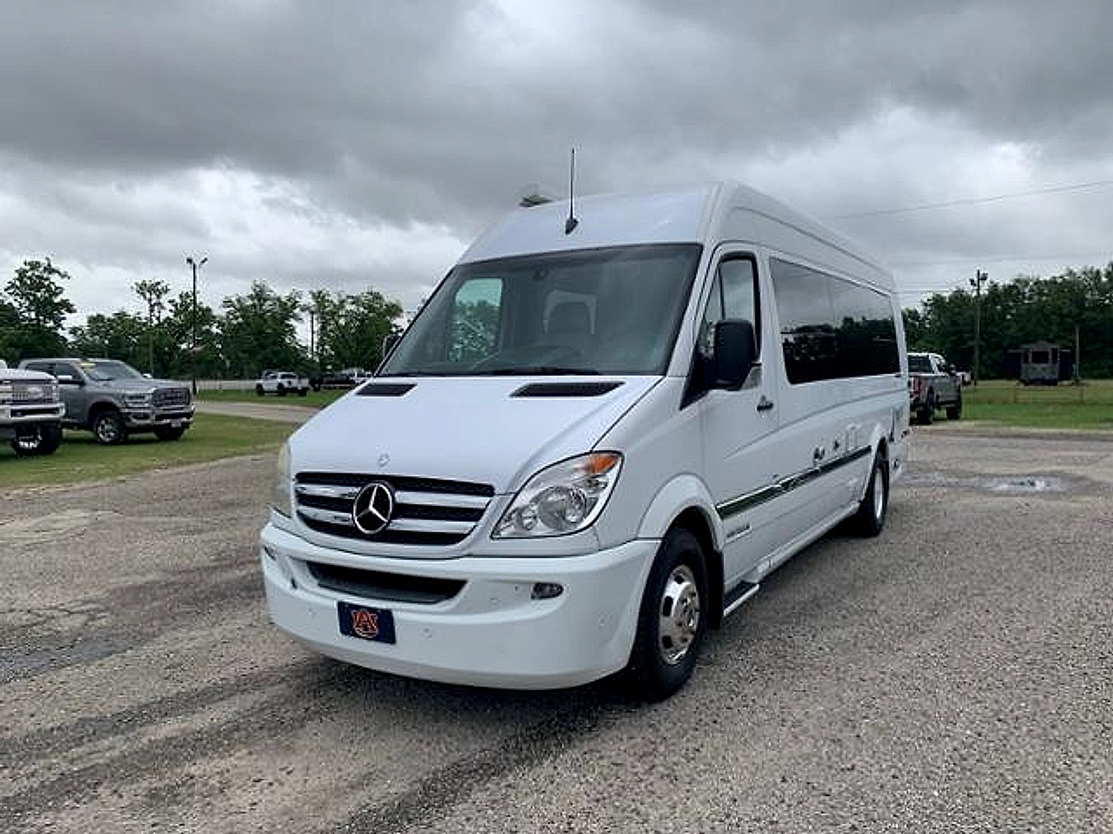 Used 2012 Mercedes-Benz Sprinter 3500 image 4