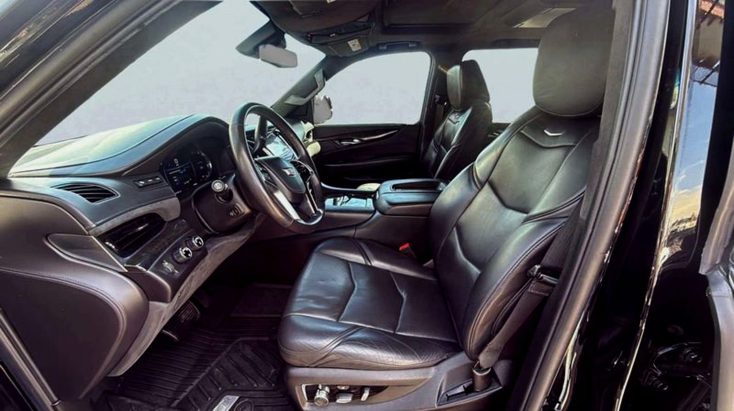 Used 2018 Cadillac Escalade ESV Platinum image 17