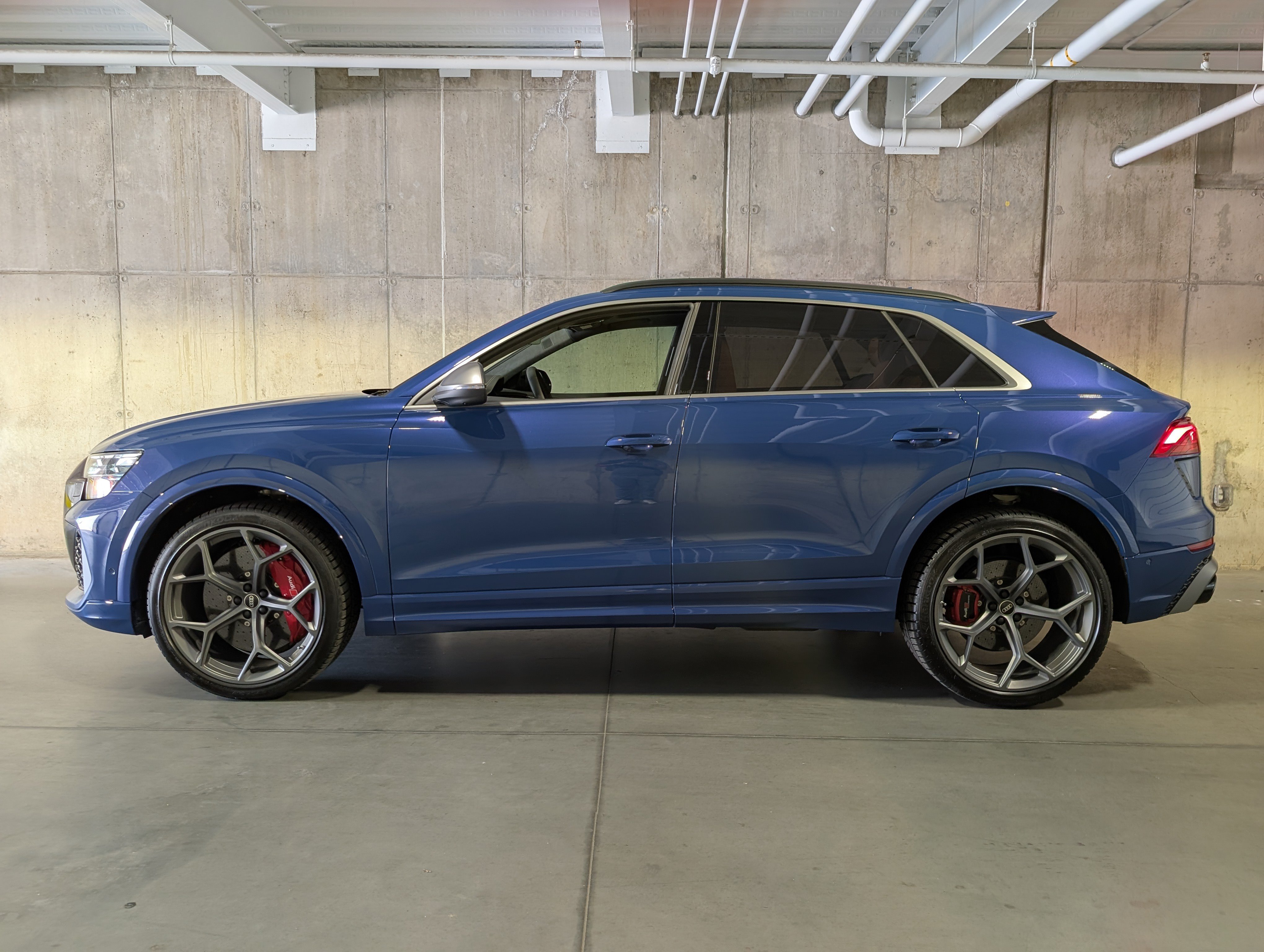 Used 2025 Audi RS Q8 performance AWD/4WD image 2