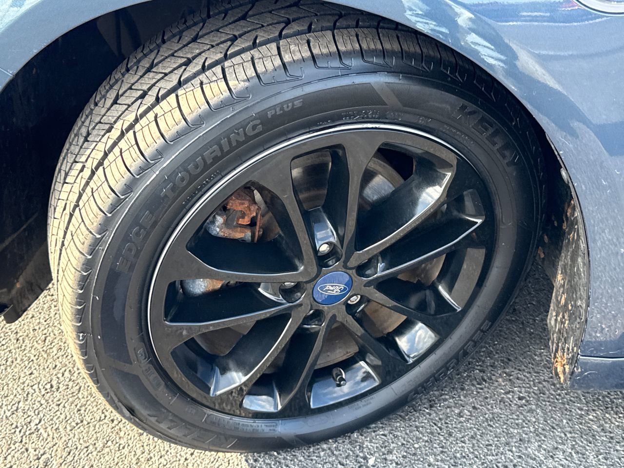 Used 2019 Ford Fusion Energi Titanium image 12