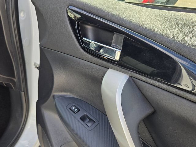 Used 2024 Mitsubishi Eclipse Cross SE AWD/4WD image 28