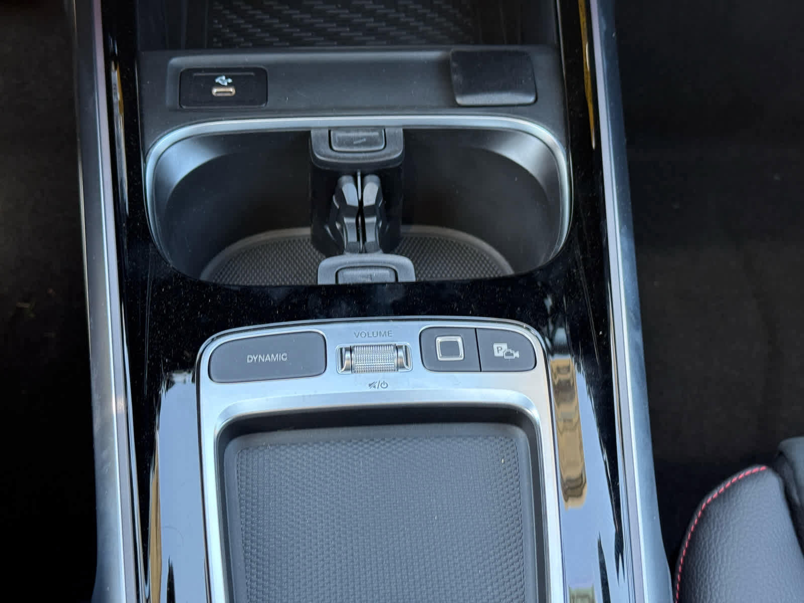 New 2025 Mercedes-Benz GLB 35 AMG 4MATIC image 24