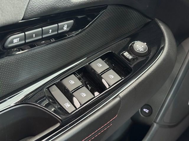Used 2017 Chevrolet SS RWD image 34
