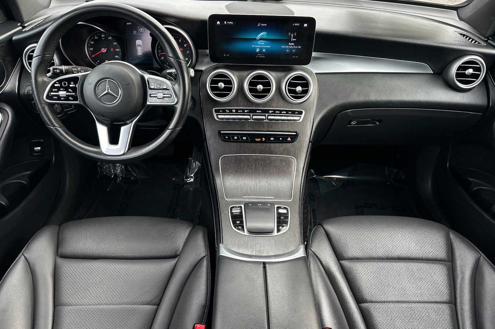 Used 2020 Mercedes-Benz GLC 300 4MATIC image 16