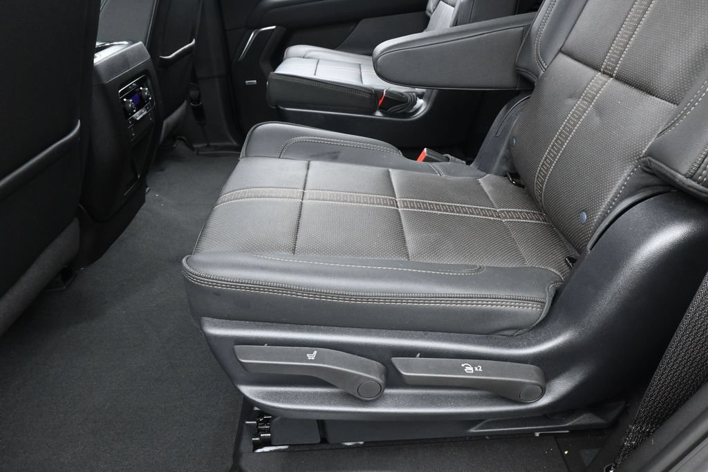 Used 2025 Chevrolet Tahoe High Country w/ Sun And Tow Package AWD/4WD image 39