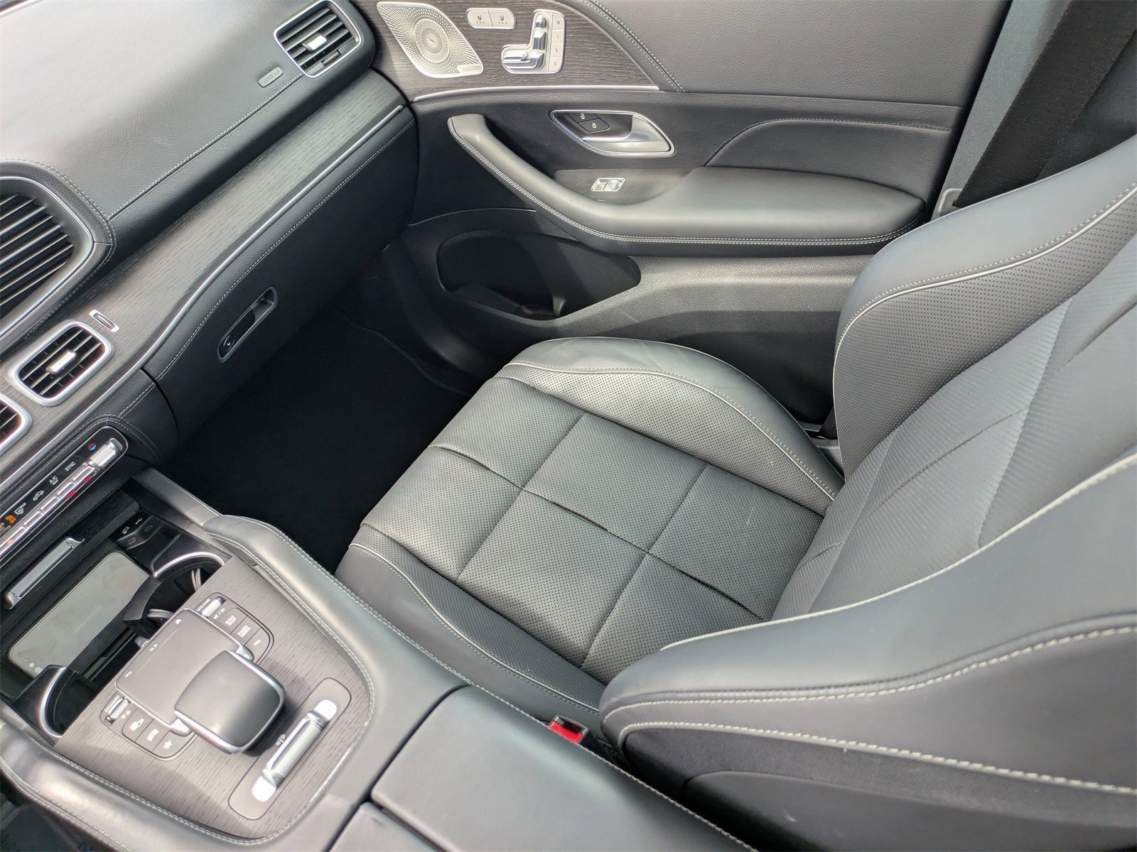 Used 2023 Mercedes-Benz GLS 580 4MATIC image 19