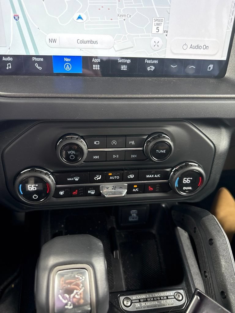 Used 2025 Ford Bronco Badlands AWD/4WD image 21