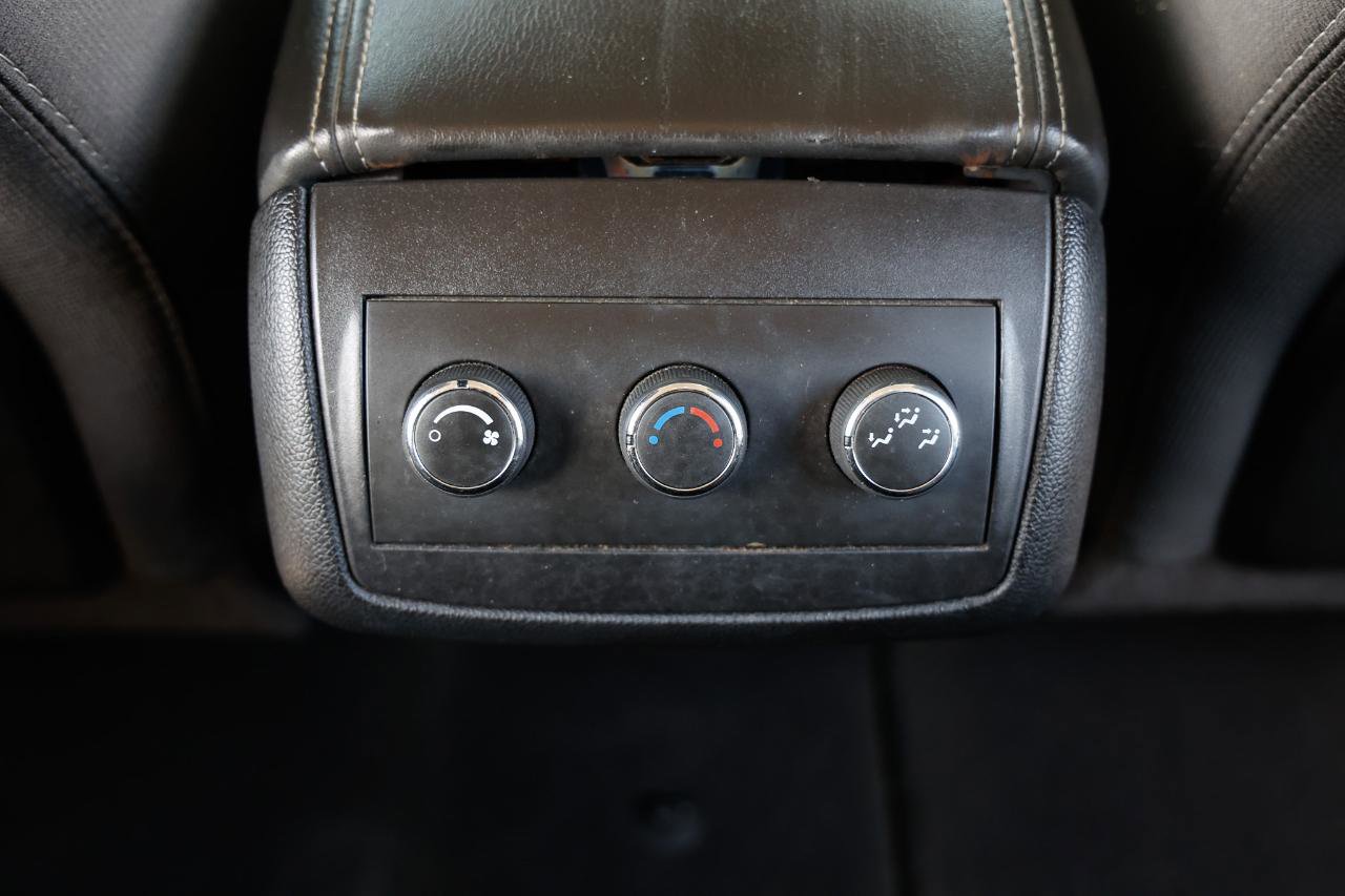 Used 2014 Chevrolet Traverse LT w/ All-Star Edition image 39