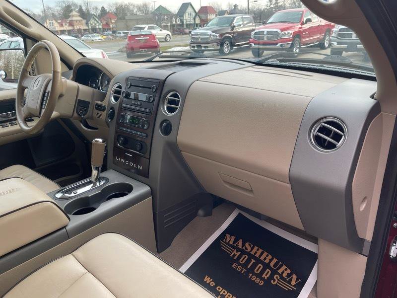 Used 2006 Lincoln Mark LT 4x4 image 50