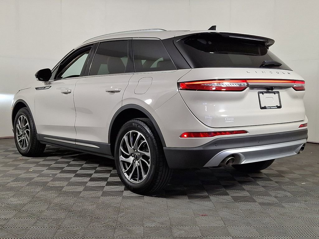 Used 2022 Lincoln Corsair AWD w/ Equipment Group 101A image 7