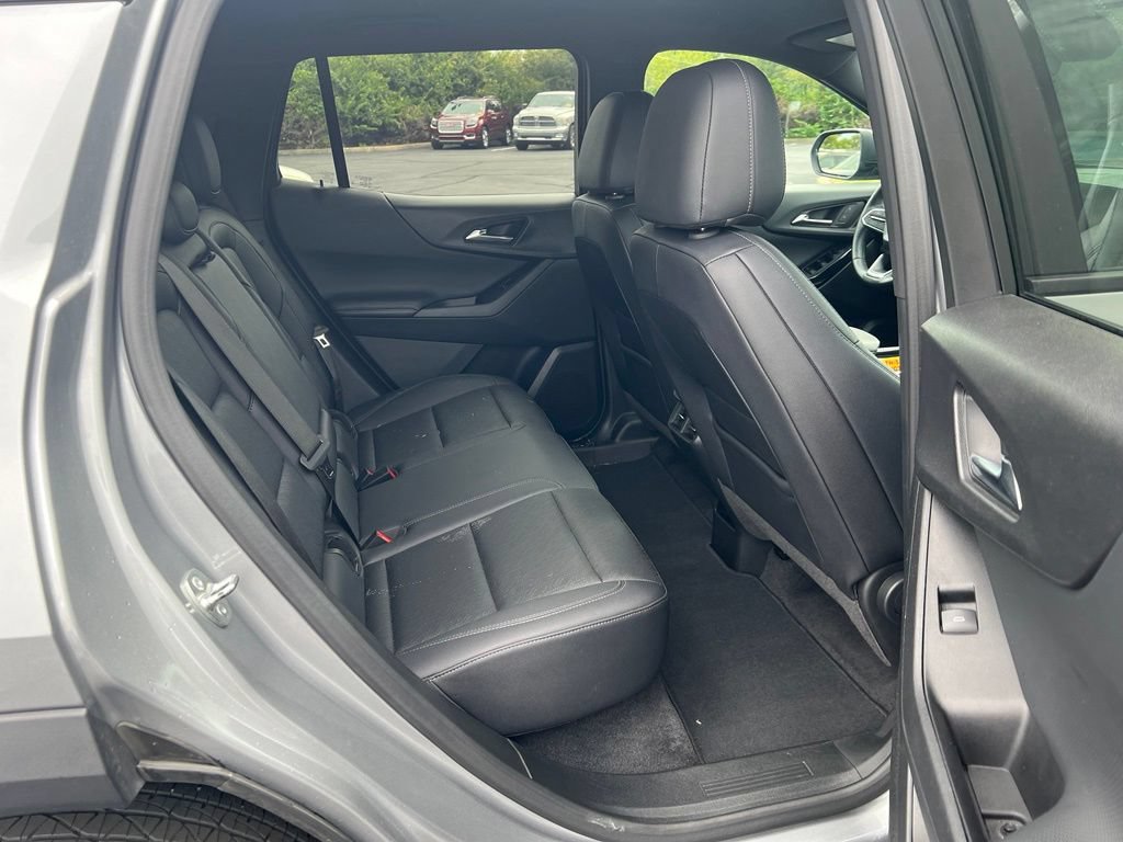 Used 2025 Chevrolet Equinox LT w/ Convenience Package II FWD image 11