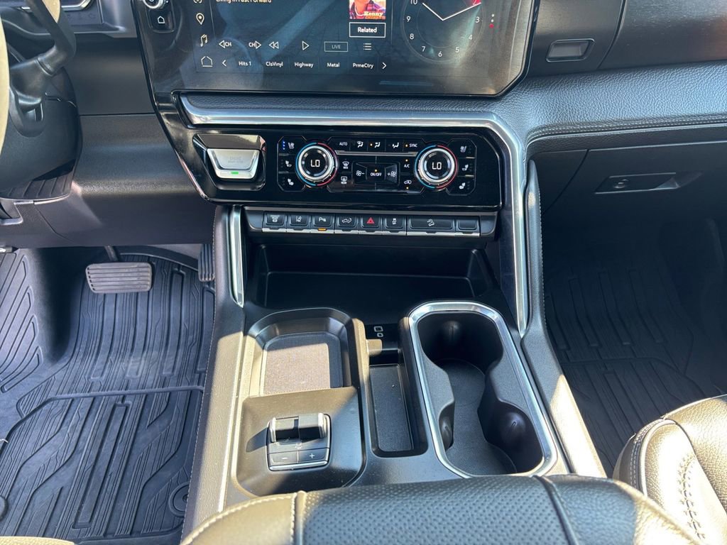 Used 2024 GMC Sierra 2500 Denali w/ Denali Reserve Package image 20