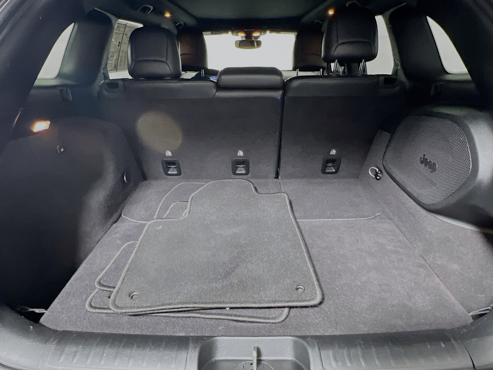 Used 2020 Jeep Cherokee High Altitude image 34