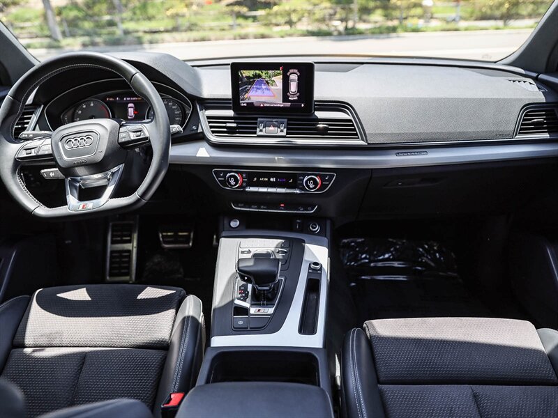 Used 2020 Audi SQ5 Premium w/ Convenience Package AWD/4WD image 17