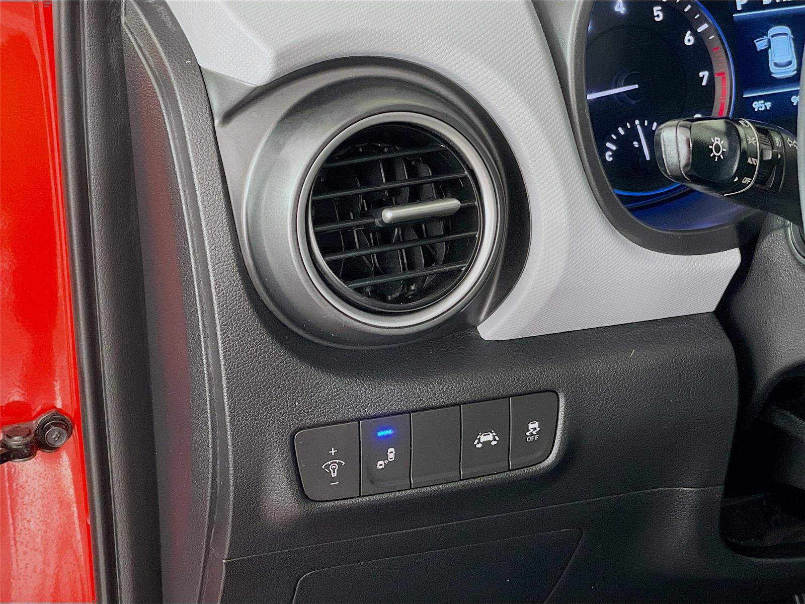 Used 2019 Hyundai Kona Limited AWD/4WD image 13