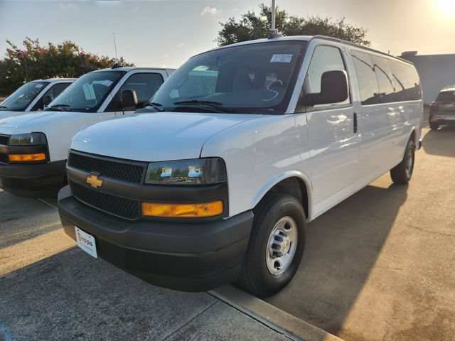 Used 2025 Chevrolet Express 3500 LS RWD video 3