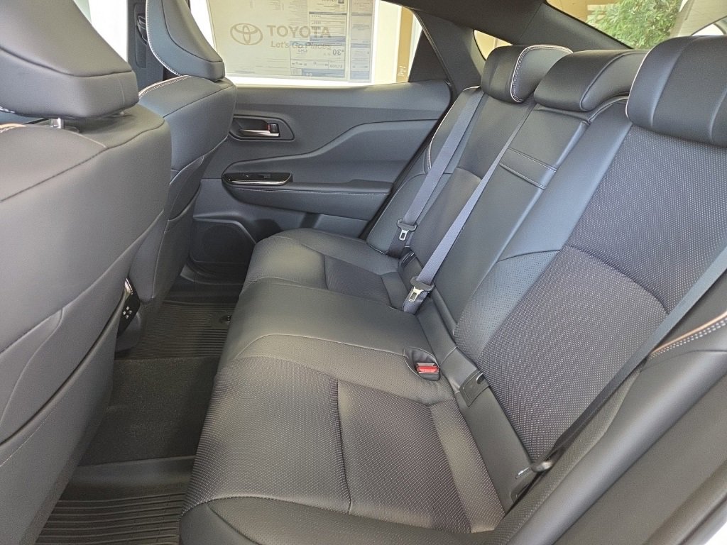 New 2026 Toyota Crown Platinum image 14