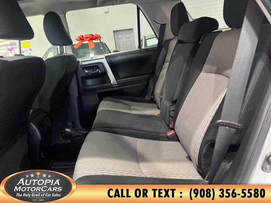 Used 2014 Toyota 4Runner SR5 AWD/4WD image 16