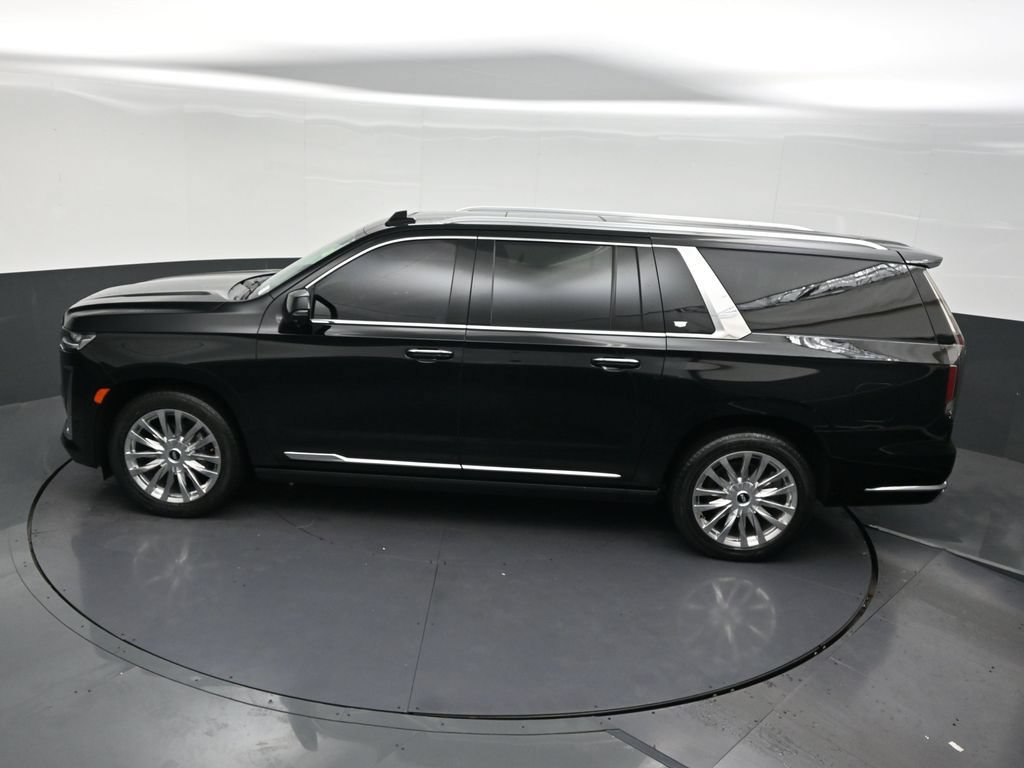 Used 2021 Cadillac Escalade ESV Premium Luxury w/ Driver Assist Tech Package RWD image 18