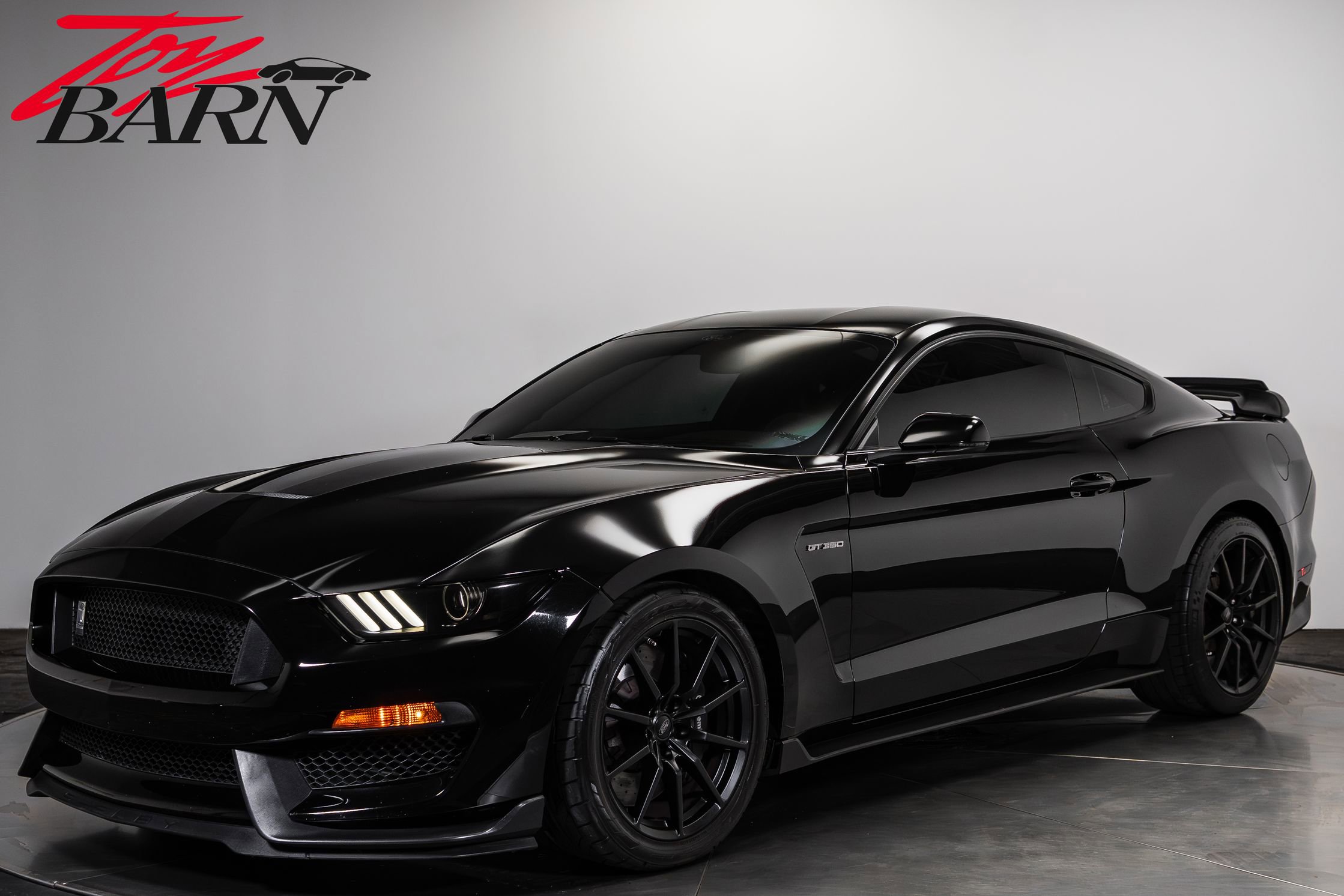 Used 2016 Ford Mustang Shelby GT350 w/ Technology Package