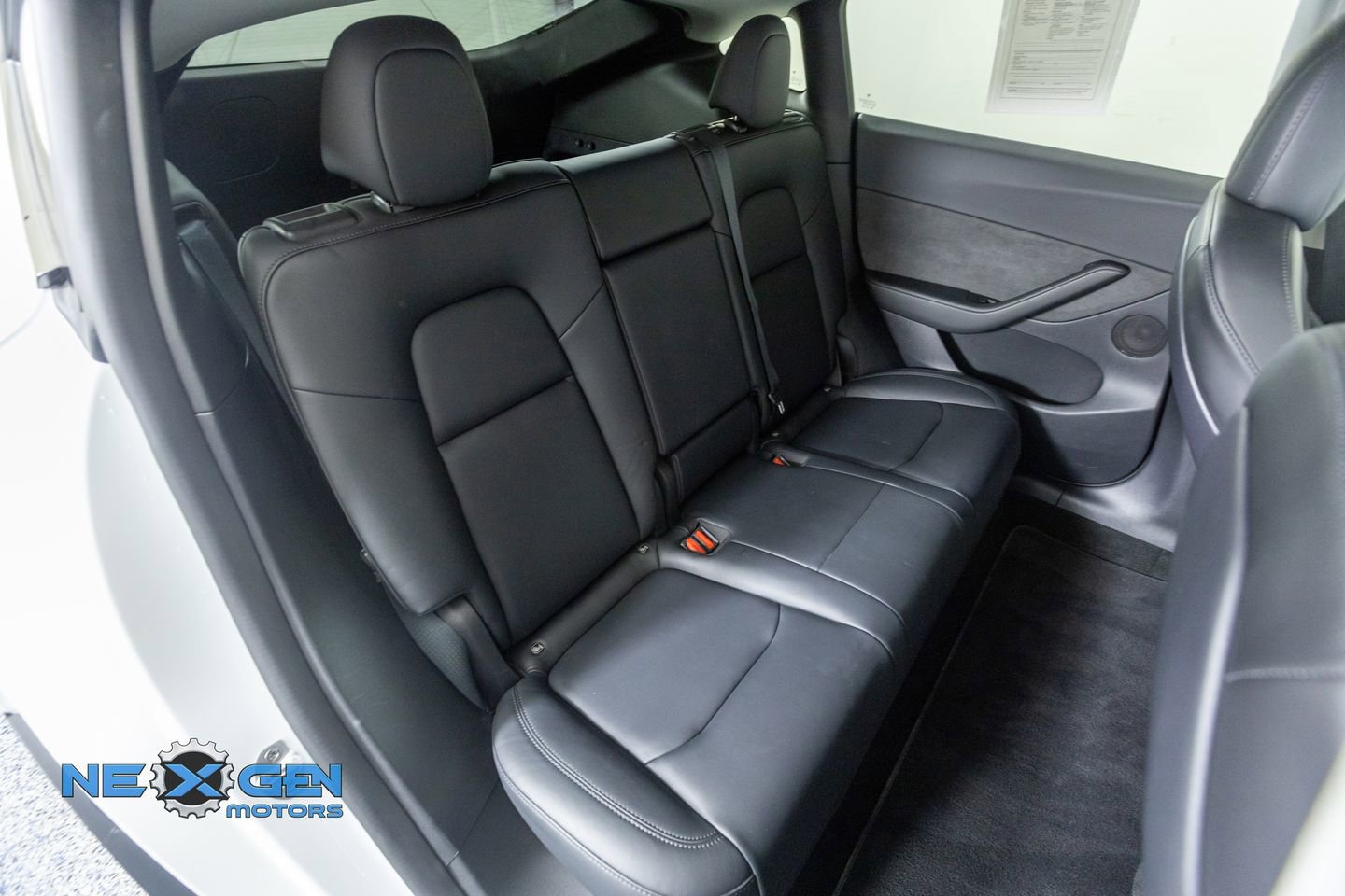 Used 2022 Tesla Model Y Performance image 36