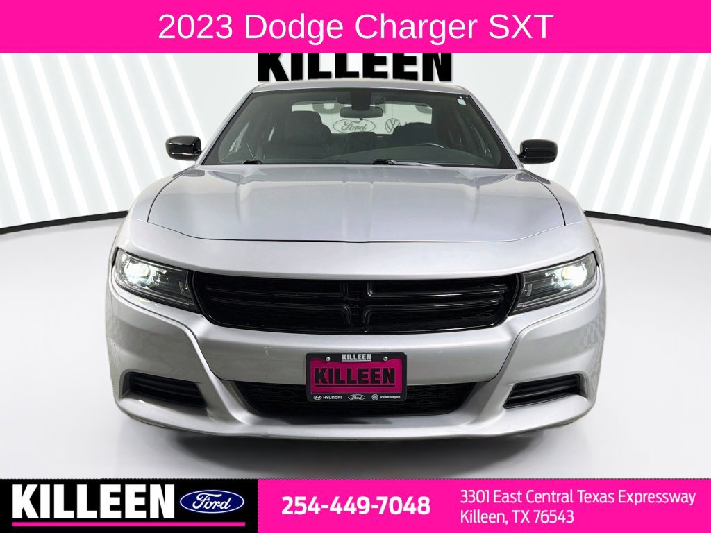 Used 2023 Dodge Charger SXT RWD image 2