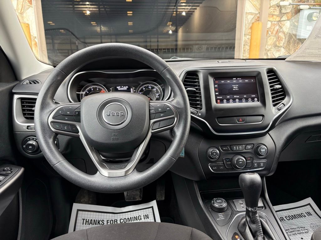 Used 2019 Jeep Cherokee Latitude w/ Popular Appearance Group image 24