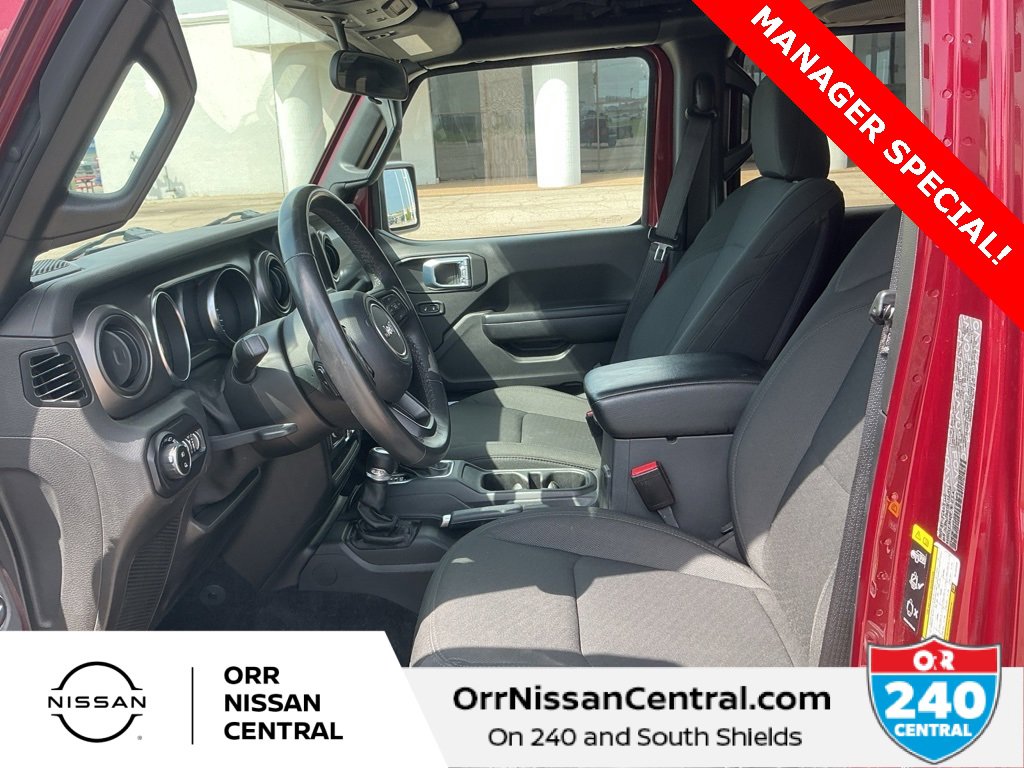 Used 2021 Jeep Gladiator Willys image 17