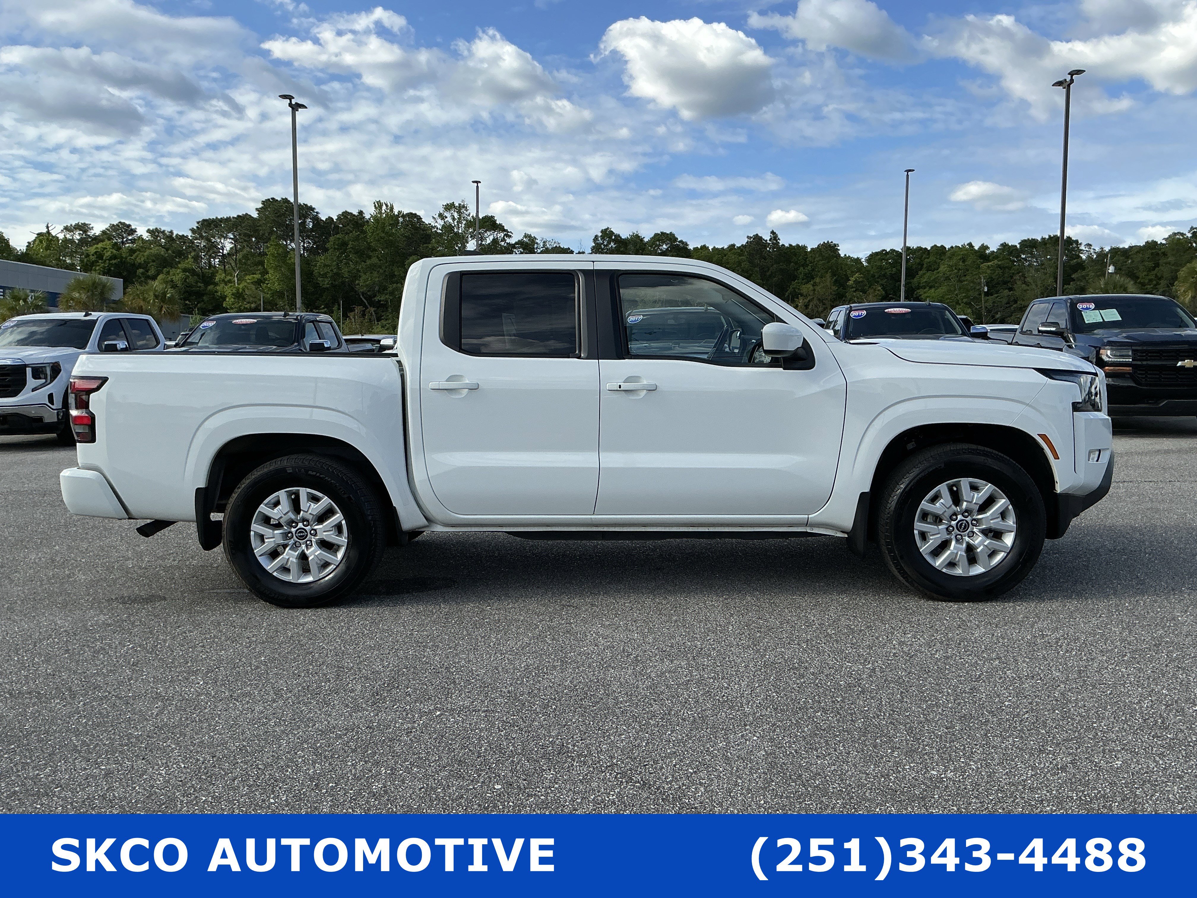 Used 2024 Nissan Frontier SV w/ SV Convenience Package image 6
