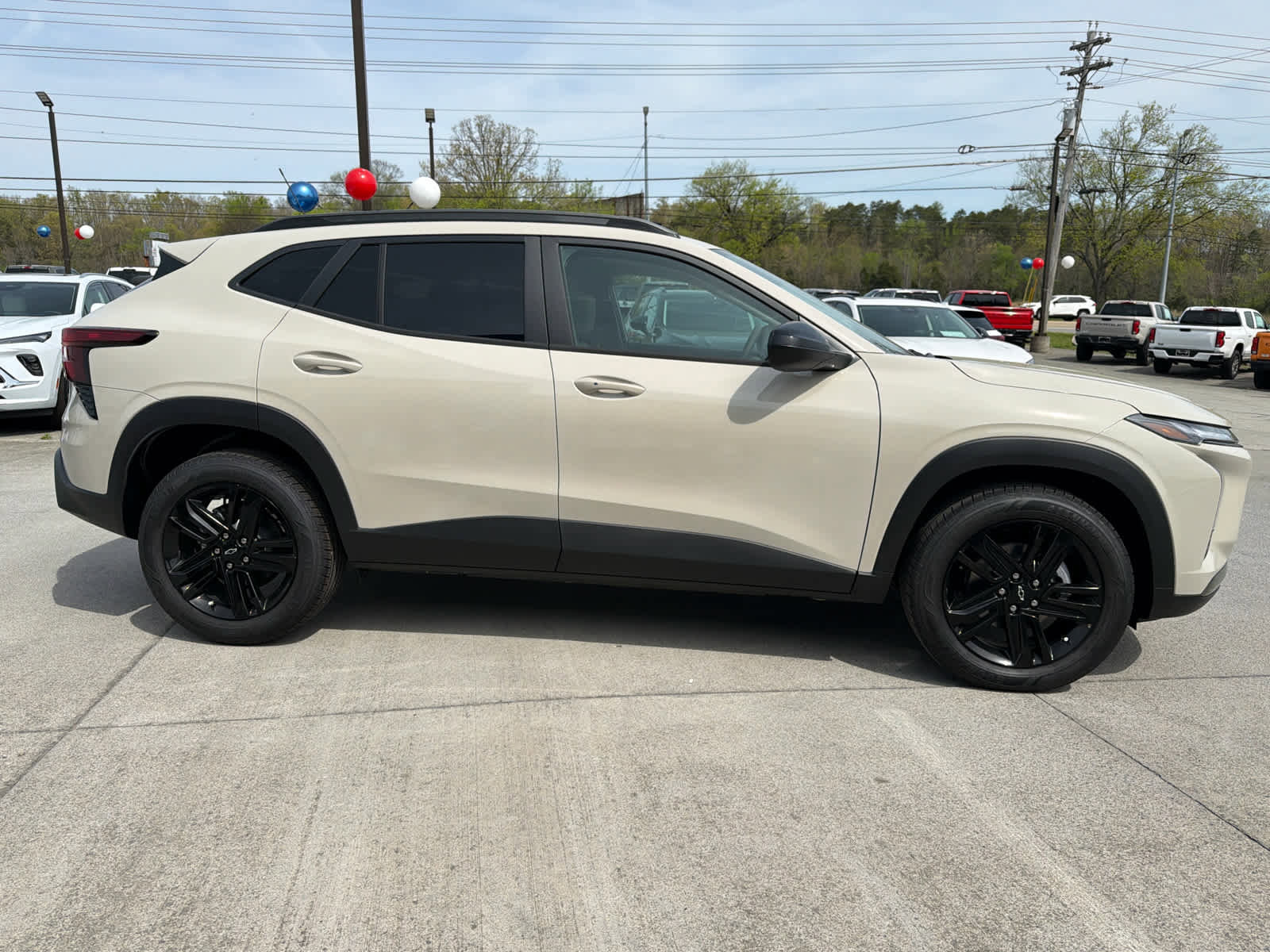 New 2026 Chevrolet Trax ACTIV w/ Sunroof Package FWD image 10
