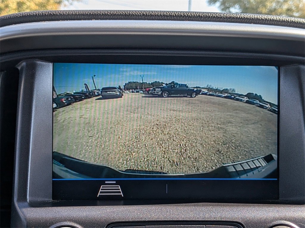Used 2022 Chevrolet Colorado LT w/ Fleet Safety Package image 17