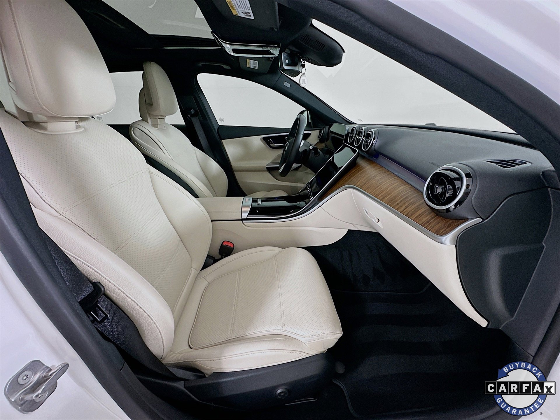 Certified 2025 Mercedes-Benz C 300 Sedan image 29