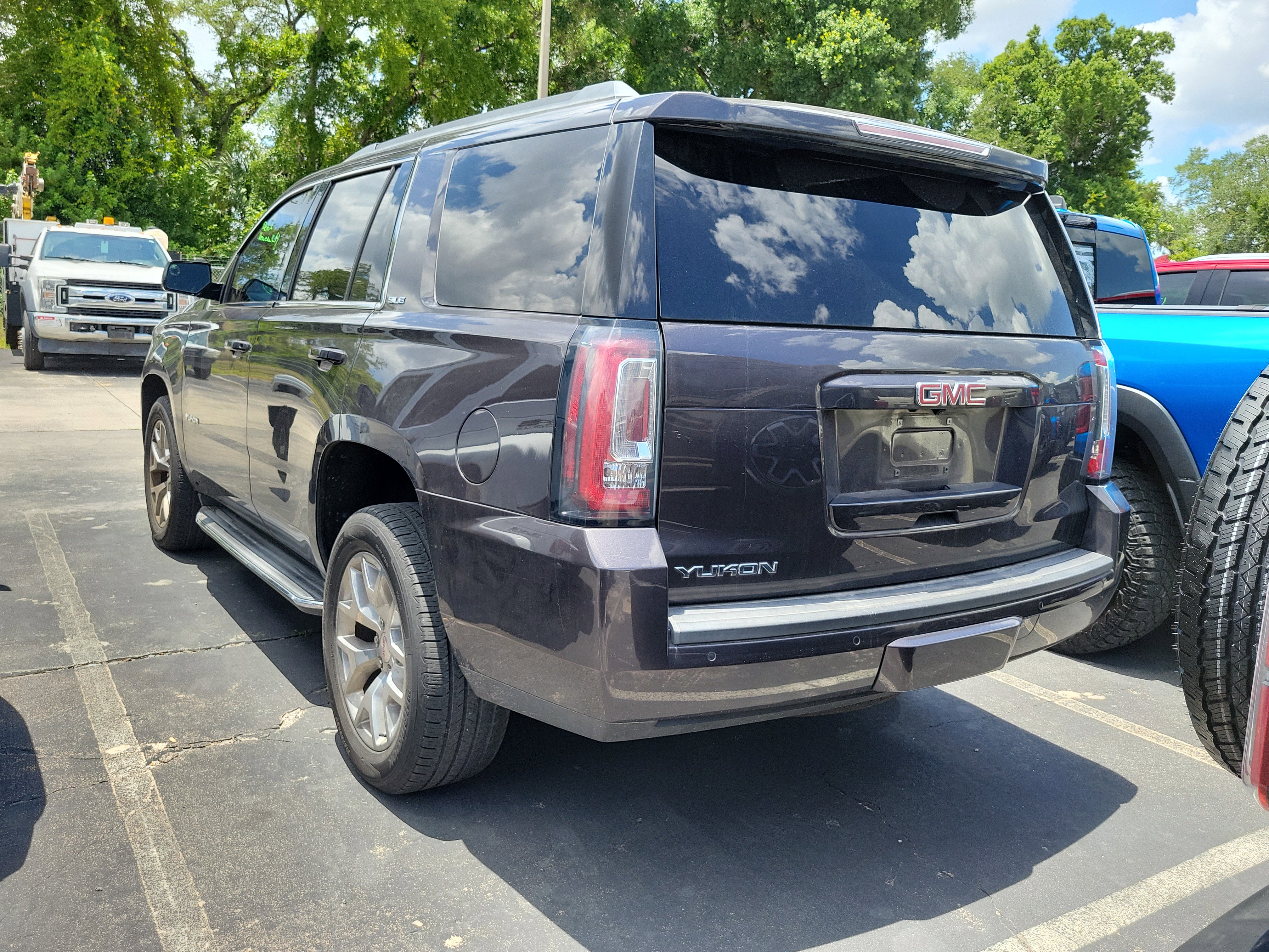 Used 2018 GMC Yukon SLE w/ SLE Value Package RWD image 4