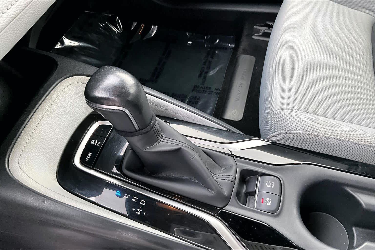 Used 2019 Toyota Corolla SE w/ SE Option Package FWD image 16