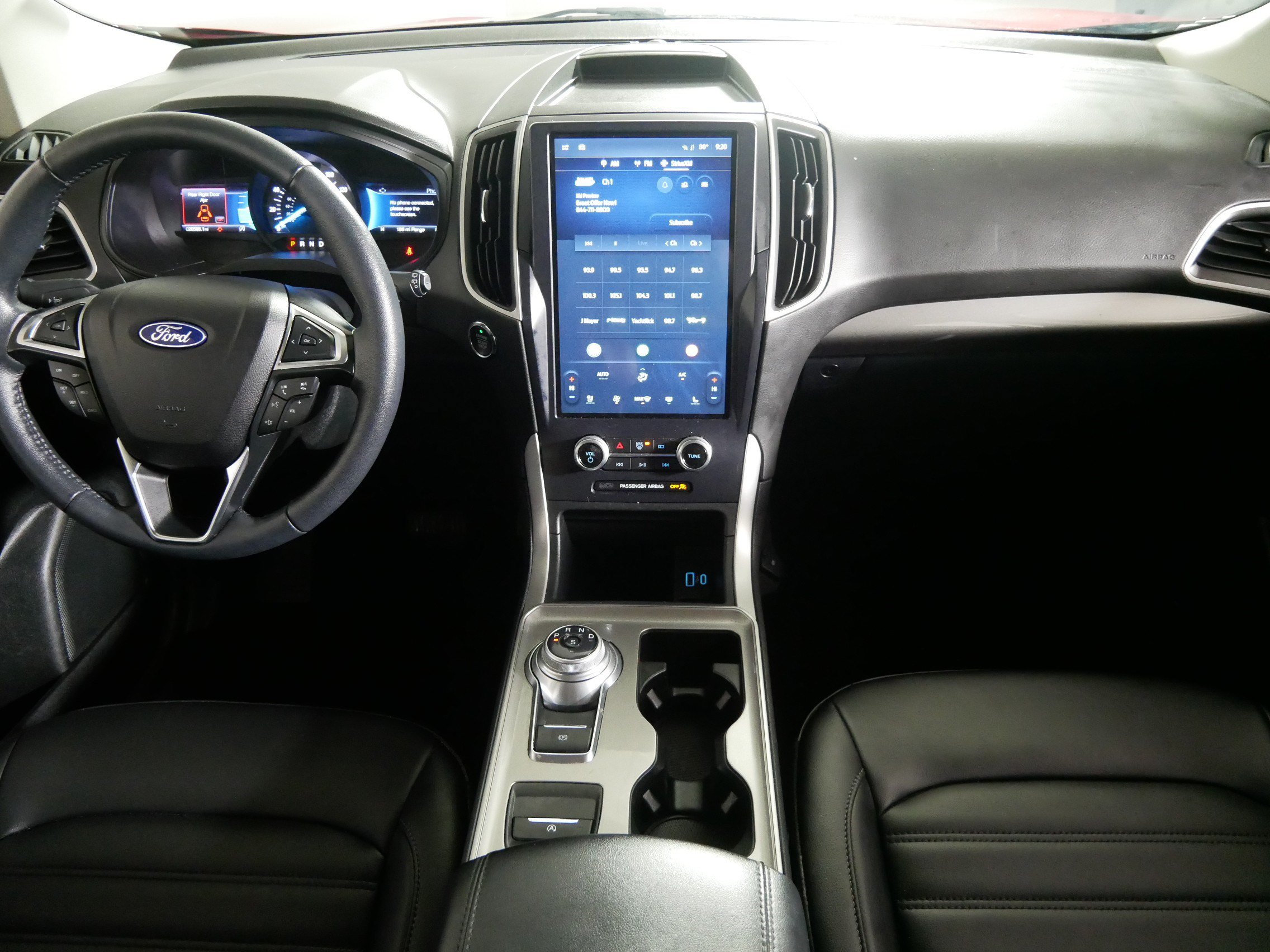 Used 2023 Ford Edge SEL w/ Convenience Package AWD/4WD image 10