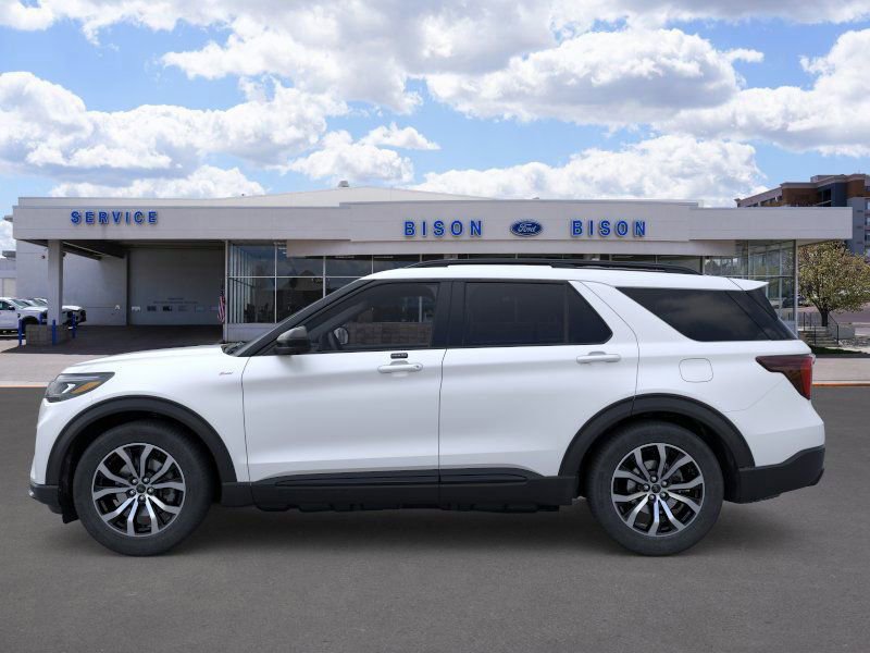 New 2026 Ford Explorer ST-Line image 3