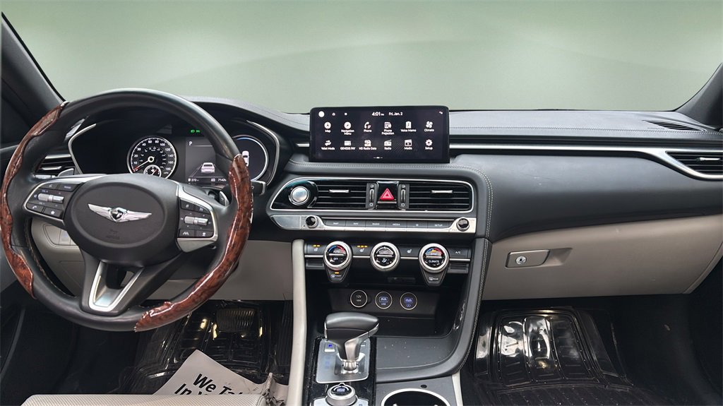 Used 2023 Genesis G70 2.0T image 12
