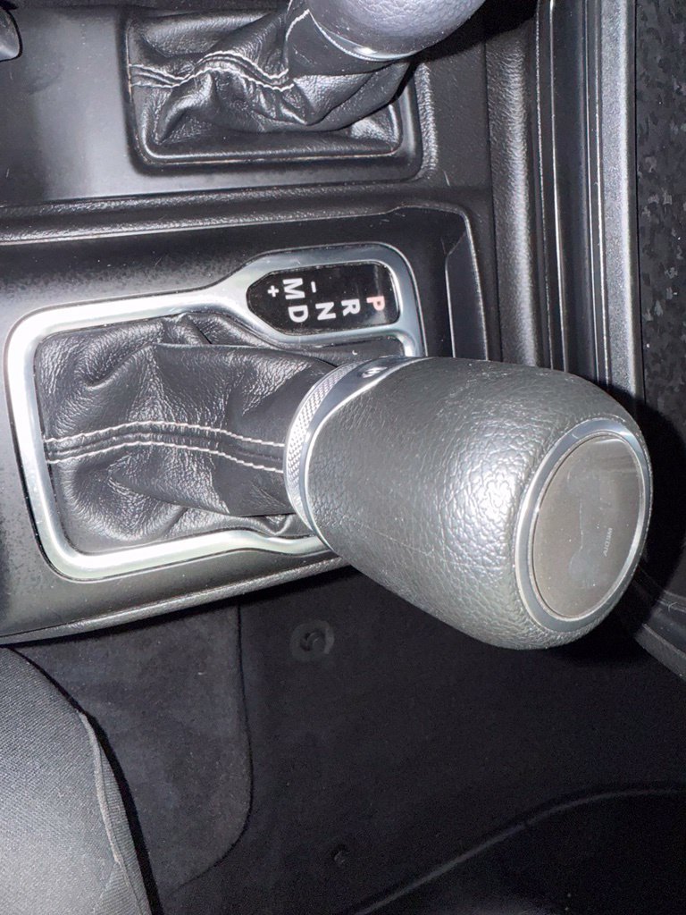 Used 2023 Jeep Wrangler Unlimited Sahara AWD/4WD image 39