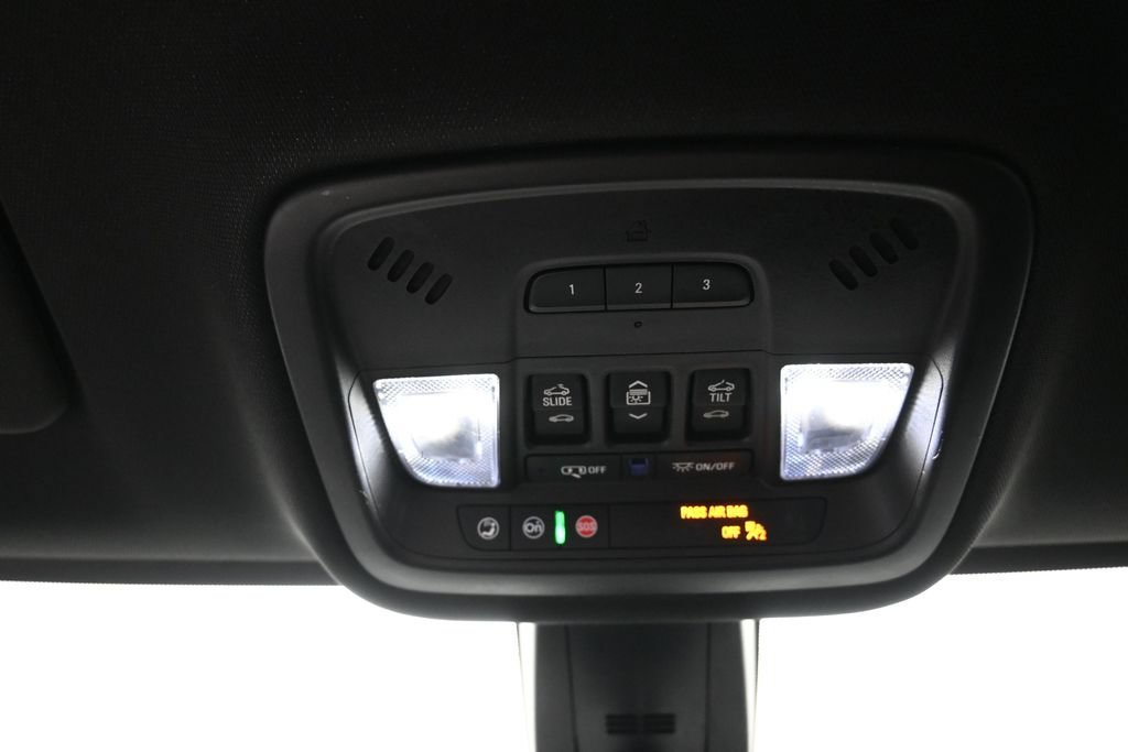 Used 2023 Chevrolet Traverse High Country FWD image 20