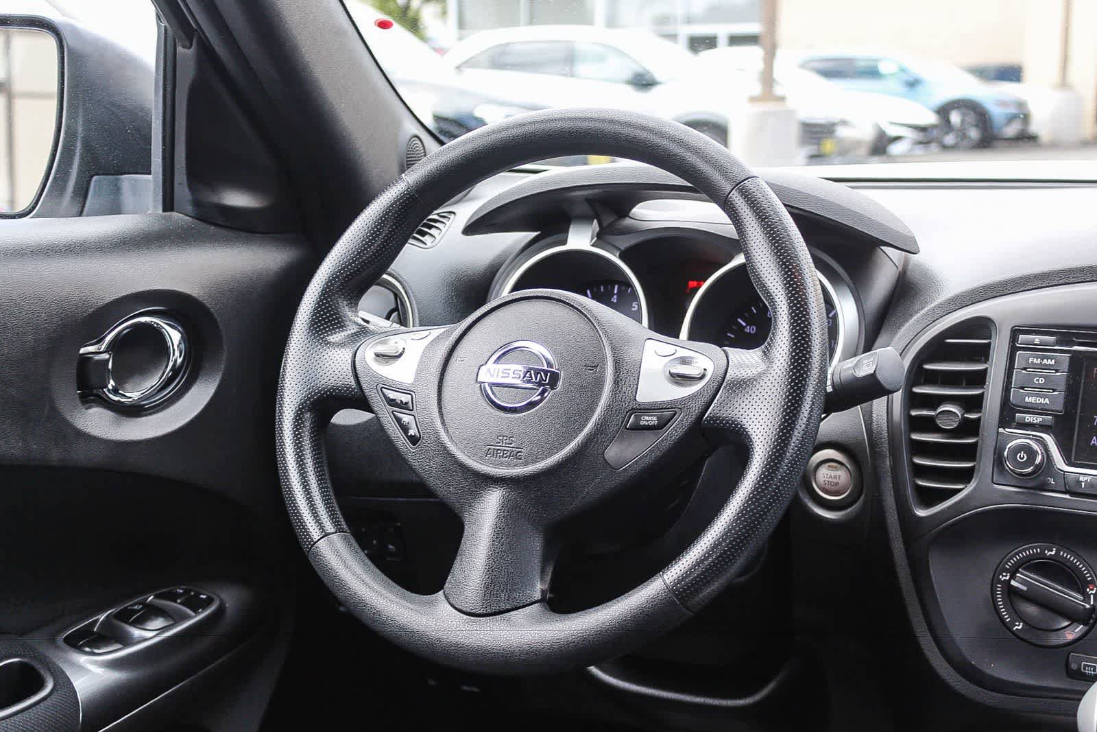 Used 2017 Nissan Juke S FWD image 21