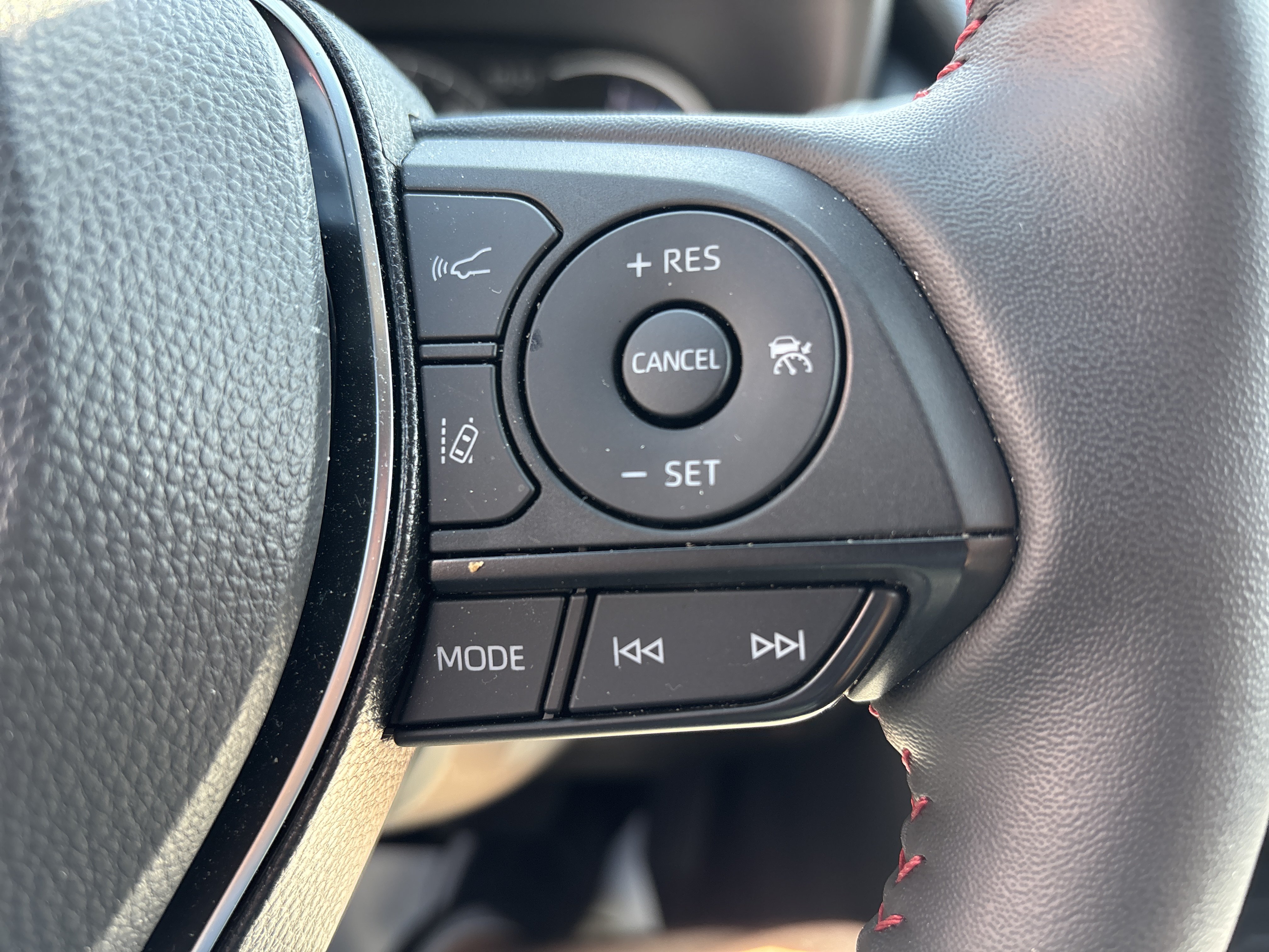 Certified 2025 Toyota RAV4 SE w/ Weather & Moonroof Package AWD/4WD image 20