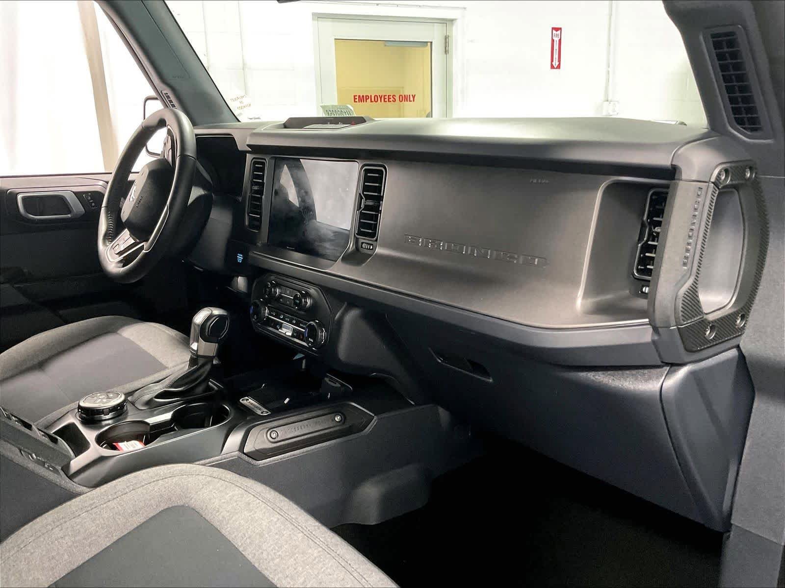 Used 2025 Ford Bronco Big Bend AWD/4WD image 14