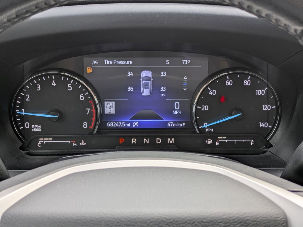 Used 2021 Ford Explorer XLT w/ Equipment Group 202A AWD/4WD image 18